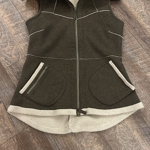 Athleta Vest Jacket - Picture 4 of 11